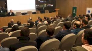 Depremde yıkılan binaların projeleri mühendislerle incelendi