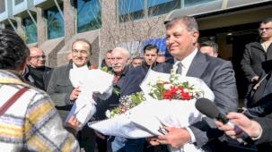 DİSK'ten İzmir Büyükşehir'e çiçekli ziyaret