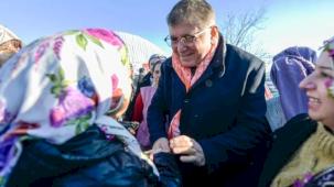 İzmir'de Başkan Tugay'dan çiftçilere tam destek