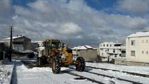 Kocaeli Çayırova'da ekipler kar teyakkuzunda