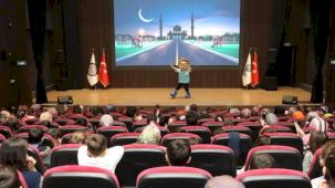 “Ramazan Neşesi Karatay’da” tiyatro gösterisine yoğun ilgi