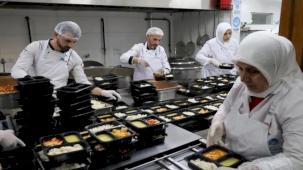 Sakarya Aşevi'nden 'sıcak aş'lar Ramazan'da da hanelere ulaşacak