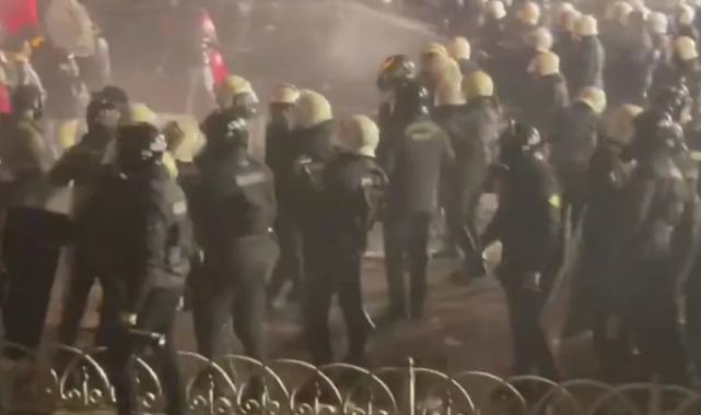Anayasal hakkı istismara 1.133 gözaltı!
