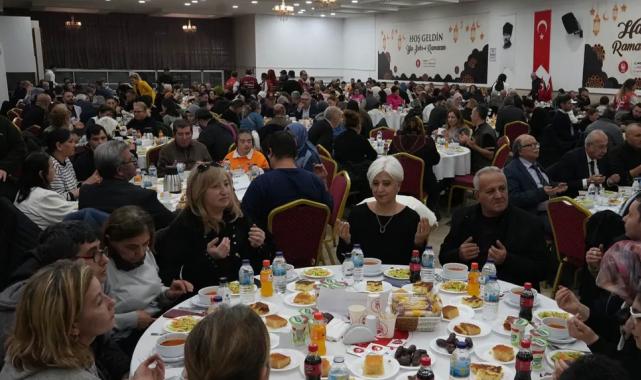 Ankara Keçiören'de Özarslan önce sporcular sonra engellilerle buluştu