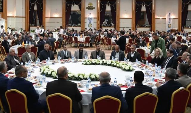 Başkan Er iftarda muhtarları ağırladı