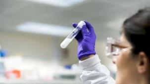 AstraZeneca'dan Çin'e 2,5 milyar dolarlık yatırım... Çin'deki ilk ve tek aşı üretim tesisi olacak