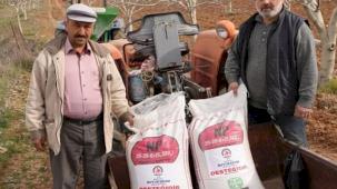 Denizli’de çiftçinin yüzü Büyükşehirle gülüyor