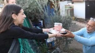 İzmir Güzelbahçe'de ihtiyaç sahiplerine iftar desteği!