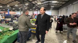 Konya'da Büyük Sinan Semt Pazarı'na Başkan Altay'dan ziyaret