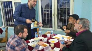Mardinli başkandan önce iftar sonra mırra