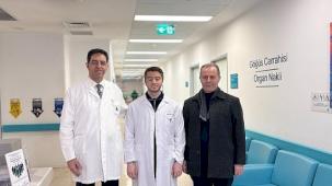 Nefes Borusu Yüzde 95 Kapandı, 10 Saatlik Ameliyatla Hayata Döndü