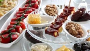 Sağlıklı iftar sofrası için 10 öneri!