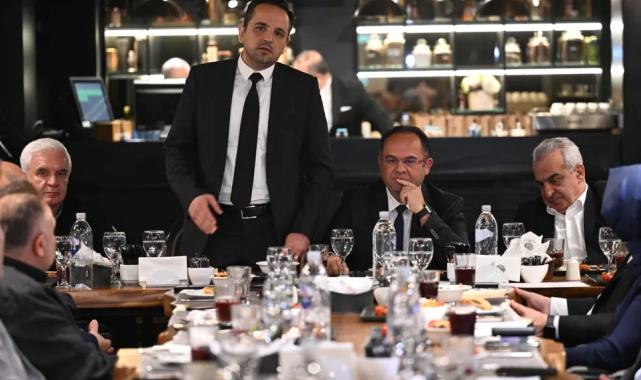 BUYSAD'da bayrak değişimi