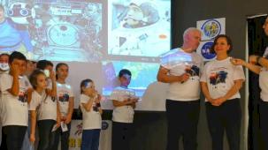 Karabağlar’da Atatürk’ün çocukları uzayla buluştu