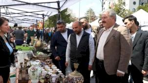 Kayseri Melikgazi'de Antika Pazarı'na yoğun ilgi