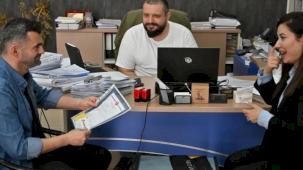 Manisa Büyükşehir'den işitme engellilere destek