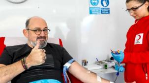 Prof. Dr. Sinan Canan’dan kan bağışı çağrısı: Bahar geldi, kan dostu olalım