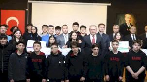 'Sağlıklı Nesil Sağlıklı Gelecek'in Bursa ödülleri sahiplerini buldu