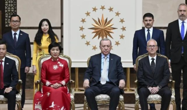 5 ülkenin büyükelçisinden Cumhurbaşkanı Erdoğan'a güven mektubu