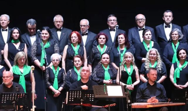 İzmit Belediyesi Türk Sanat Müziği Korosundan muhteşem konser
