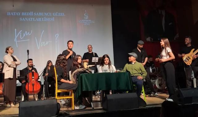 MEB'in 'Kim var'ı liselileri sahneyle buluşturdu
