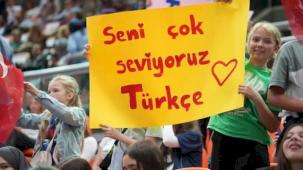 5 bin çocuk, tek bir dil!