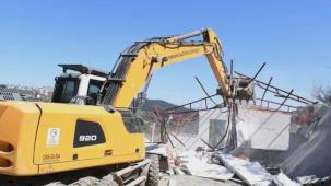 Bursa Osmangazi'de 25 kaçak yapı yıkıldı!