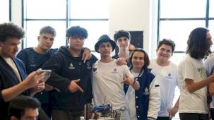 İBB Teknoloji Atölyesi Öğrencilerine Ödül