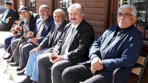 Kayseri Melikgazi Eski Çınarlar Yaşam Merkezleri'ni artırıyor