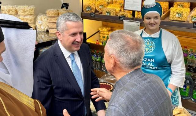 Ticaret Bakan Yardımcısı, Kazan Helal Market Fuarı'nda