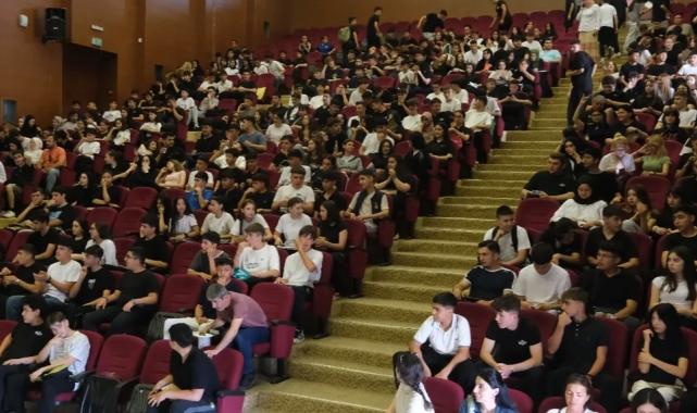 Bursa’da gençler 'Biyolojik Çeşitliliği Koruma' panelinde buluştu