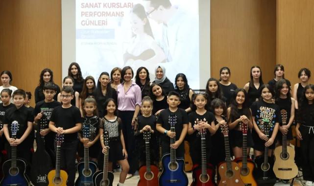 İzmir Karabağlar’da sanat dolu günler devam ediyor
