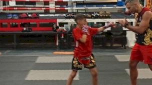 Bostanlısporlu 10 yaşındaki Mert, Tayland’ta ringe çıktı!