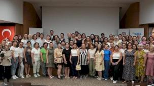 Denizli'de kadın girişimciler “E-Ticaret” ile güçleniyor