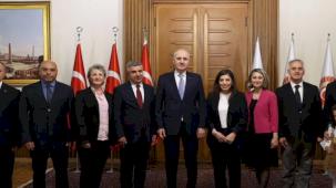 Kurtulmuş, TBMM personeliyle bayramlaştı