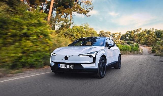Volvo'nun En Kompakt ve Tamamen Elektrikli SUV'u EX30 Türkiye Yollarında