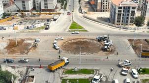 Çöşnük Kavşağı’nda düzenleme çalışmaları devam ediyor