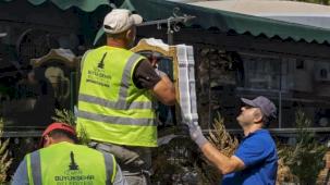 İzmir'de zabıta ve esnaf el ele... Yeşile geri dönüş başladı