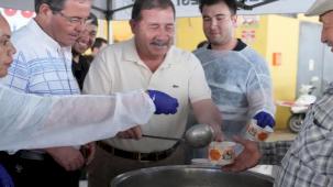 Muğla Milas'ta bereketli ikram