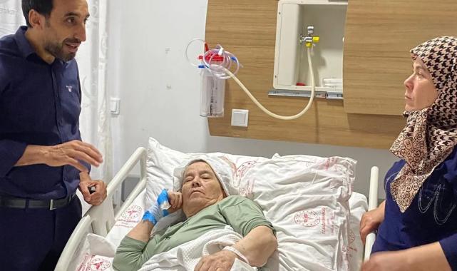 Bursa'da yangın mağduru engelli hastaya Gürsu SHM'den moral ziyareti