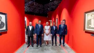 Atatürk ve Refik Anadol sergileri İzmirliler ile buluşuyor