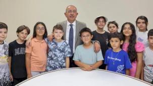 Başkan Kavuş'tan Meram Yaz Okulu öğrencilerine sürpriz ziyaret