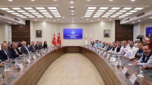 Hükümet son teklifini sundu!