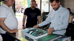 Kocaelispor sevgisi şehrin meydanlarında yaşanıyor