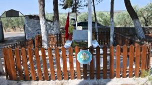 Manisa Büyükşehir Belediyesi şehit kabirlerini yeniliyor