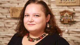 Önce Aile Derneği'nden “Yılın Rol Modeli Ödülü” sanatçı Eylem Erdem Uğurlu’ya