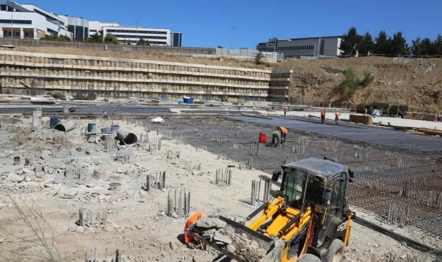 KOÜ Umuttepe’de cami ve otopark projesi yükseliyor