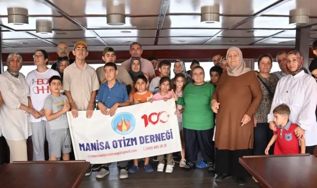 Manisa'da özel bireylerin hayatına dokunan gezi