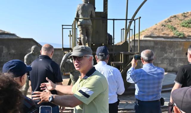 Manisalı gazi ve şehit yakınları Çanakkale'de tarihi soludu