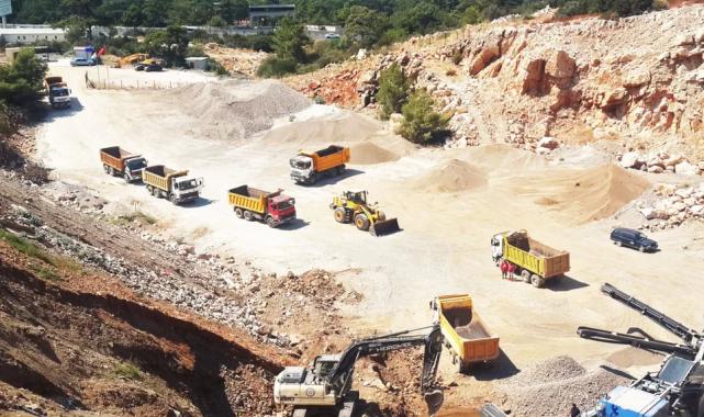 Muğla'dan hafriyat kamyonlarına uydu takibi